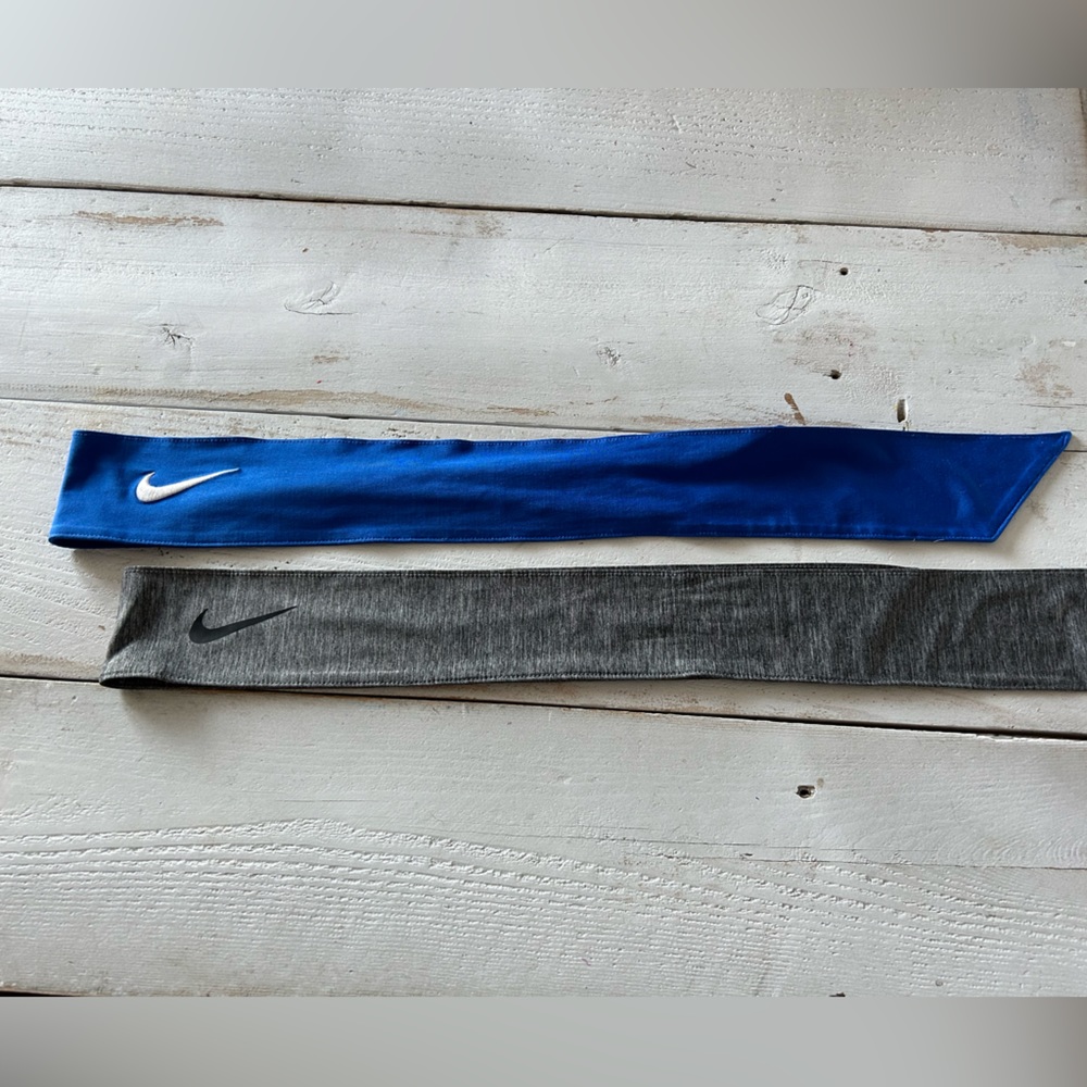 Nike headbands set of two. 1 blue, 1 gray. Excellent pre loved condition!